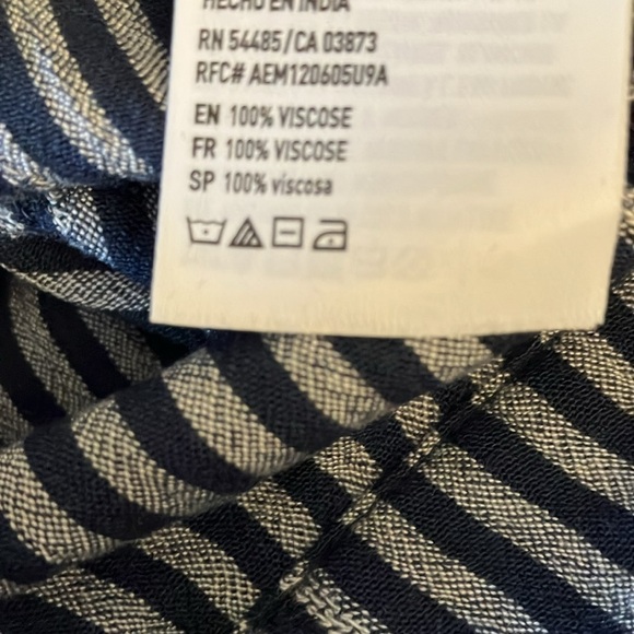 American Eagle Outfitters: Navy Blue/Gray wrap skirt- size Large - Picture 5 of 13